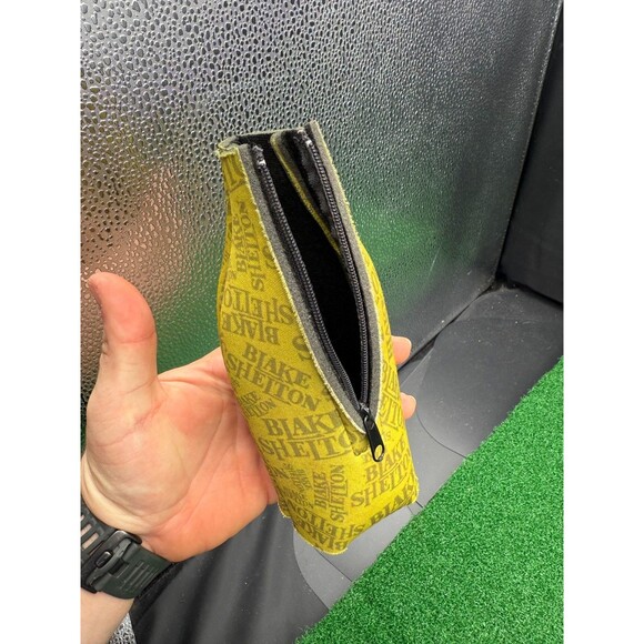 Blake Shelton Can & Bottle Koozie Wrap Holder Insulated Yellow - Picture 4 of 6